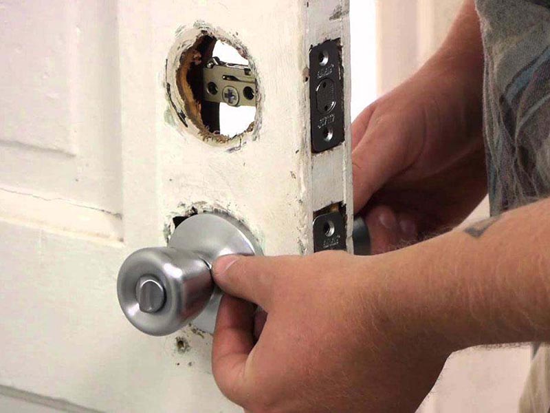 instalacion de cerraduras en la reina